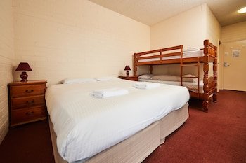 Abom Hotel