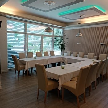 Hotel Ari