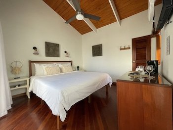 Mata Rocks Resort