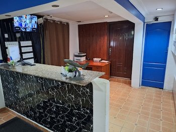 Hostal Express Inn Aeropuerto Internacional