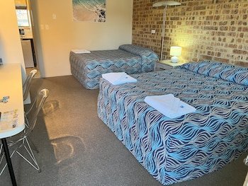 Golden Beach Motor Inn