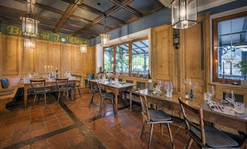 Schmiedhubers Hotel & Restaurant