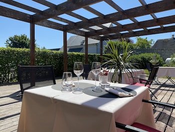 Hôtel Restaurant Le Tosny