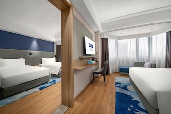 Holiday Inn Express Nanchang Bayi Square