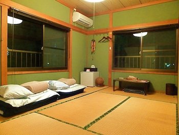 Aoshima Guesthouse Hooju