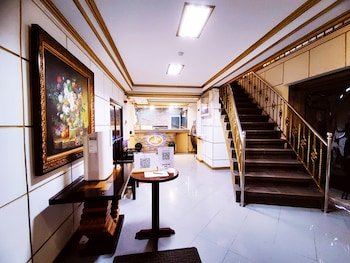 Spring Plaza Hotel