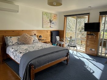 Clifton Beach Lodge