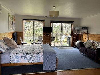 Clifton Beach Lodge