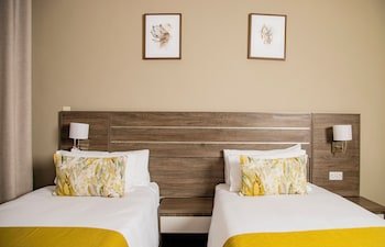 Two Rivers Hotel