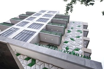 Hotel Permata Hijau