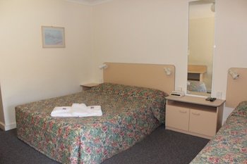 Mid Coast Motor Inn