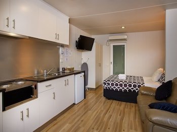 Motel On Alpine