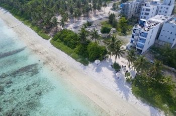 The White Harp Beach Hotel