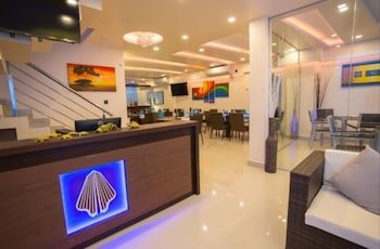 The White Harp Beach Hotel