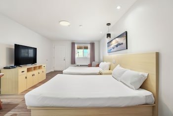 Saga Resort