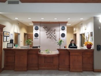 Merit Hotel & Suites