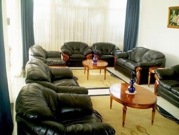 Top Hill Residence Kiriri