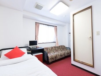 Business Hotel TOKA (Tokyo Business Hotel Donghua)