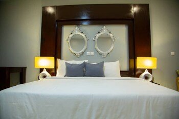 Onyx Hotel
