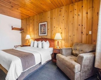 Econo Lodge Forestville