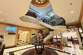 Tiara Oriental Hotel