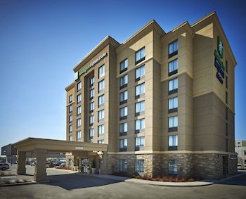 Holiday Inn Express & Suites Timmins