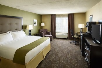 Holiday Inn Express & Suites Timmins