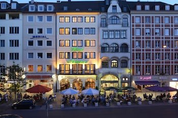 Hotel Schlicker "Zum Goldenen Löwen"