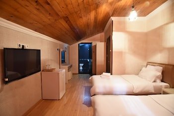 Hirmas Hotel