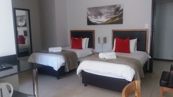 Clanwilliam Hotel
