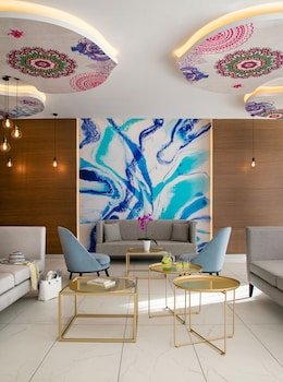 Vangelis Hotel & Suites