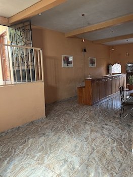 Hotel Y Restaurante La Perla