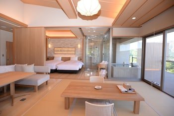 Kishu Tetsudo Hakone Gora Hotel