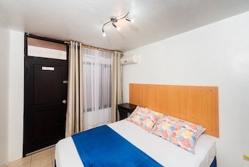 North Seymour Hostal