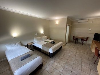 Best Western Pine Tree Motel