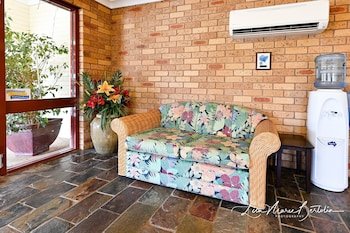 Narrandera Club Motor Inn