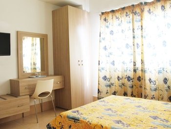 Rebioz Hotel