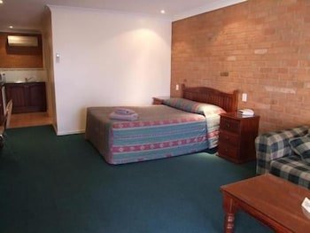Cobar Town & Country Motor Inn