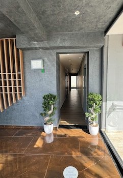 Utopia Hotel