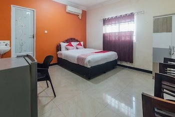 Satria Guest House by OYO Rooms