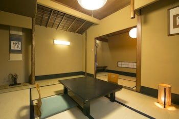 Gion Yoshi-Ima