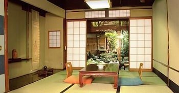 Gion Yoshi-Ima