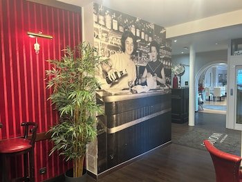 Le Divona Hotel