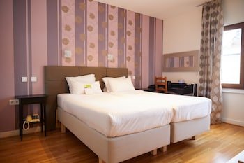 Le Divona Hotel