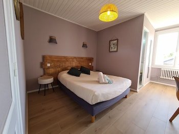 Hotel Des Vieux Acacias