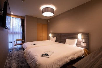 Central Hotel Takeo