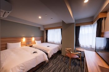 Central Hotel Takeo