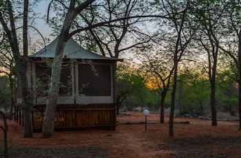 Iphofolo Lodge