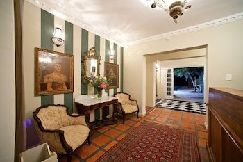 Baruch Guesthouse on Lovell