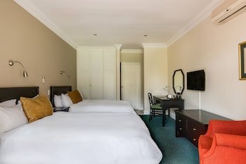 Protea Hotel George King George